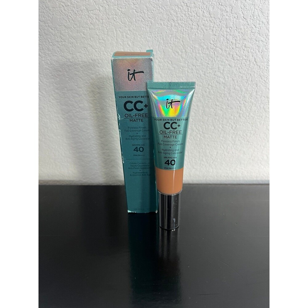 IT Cosmetics CC+ Cream Natural Matte Foundation with SPF 40  shade Rich Honey